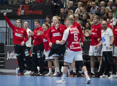 Aalborg Håndbold vinder sæsonens første trofæ .